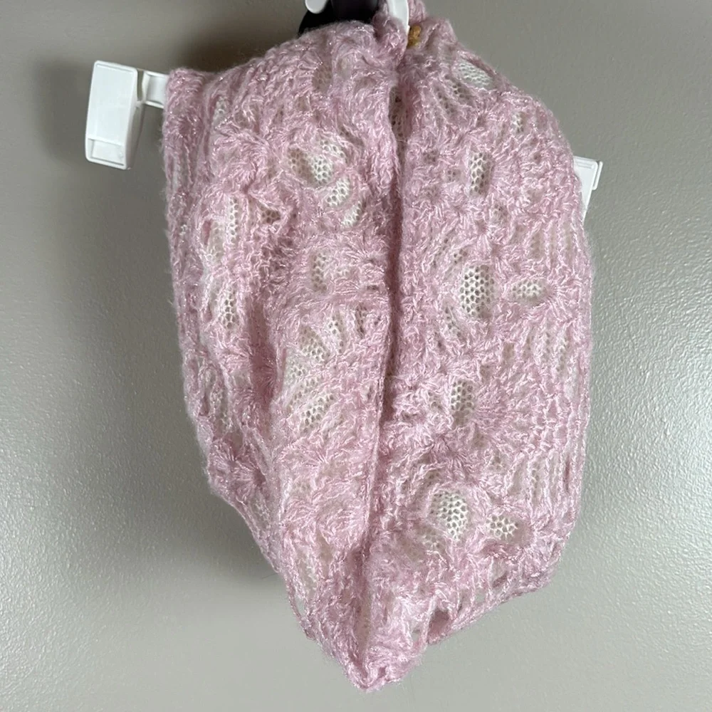 NWT Betsy Johnson Infinity Circle Scare